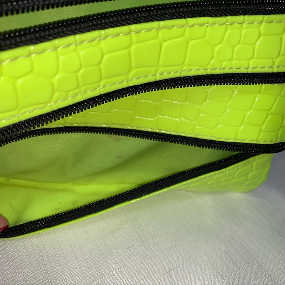 Neon Yellow Green Pencil Supplies Case 3 Section Organize Ring Bind School Fall - Picture 7 of 11